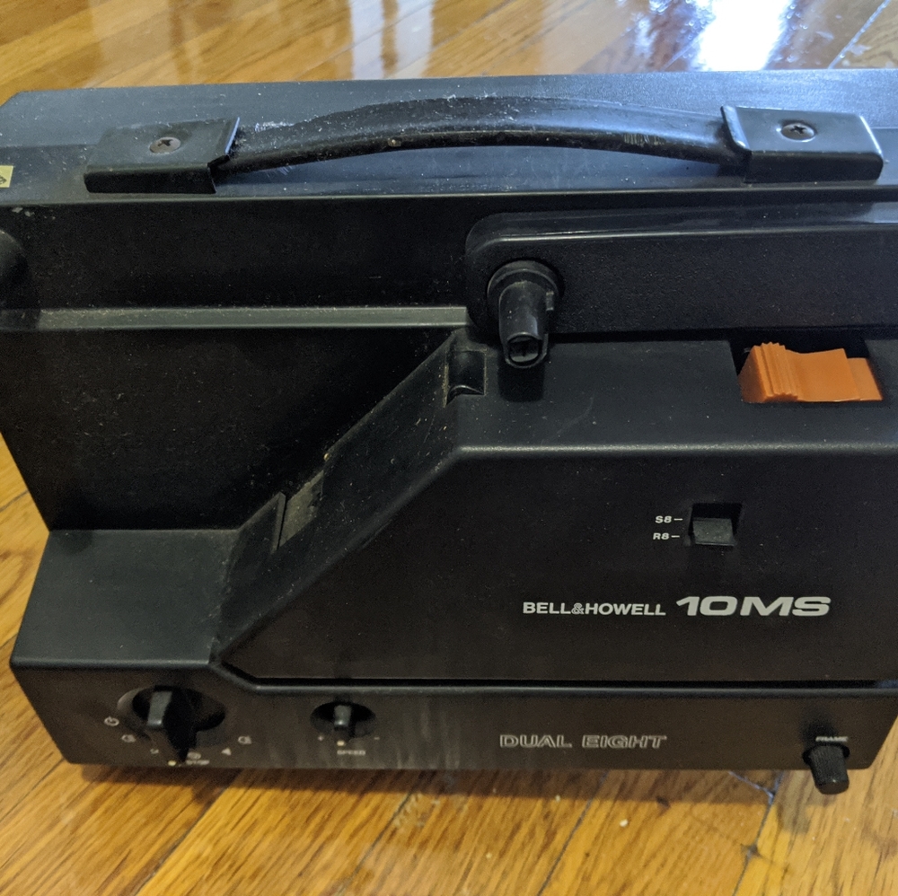 Bell & Howell 10ms Projector Super Eight